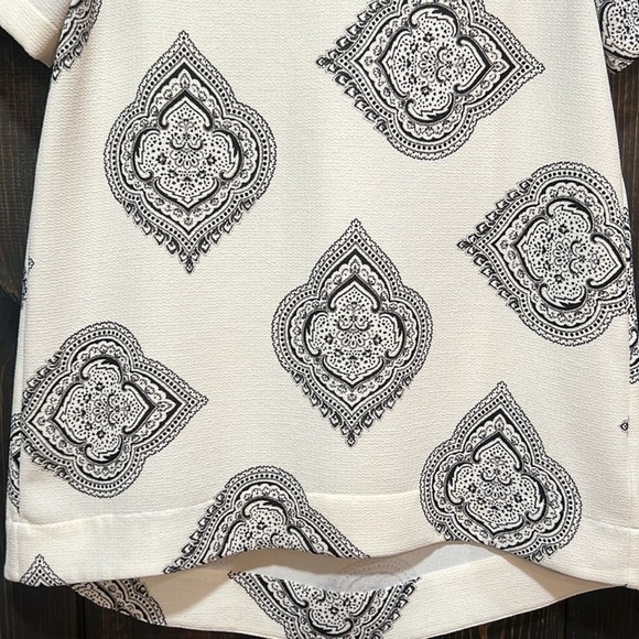 Madewell Tailored Tee XS Estate Paisley Textured Blouse Cream Black Oversized - Picture 5 of 8